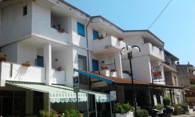Palinuro Hotel | Cozy Pensione Nettuno: Pet-Friendly with Breakfast Included