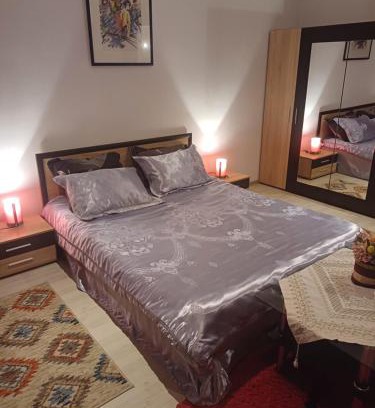 Calea Sever Bocu Apartment | Discover Casa Elena: Family-Friendly Apartment with Terrace