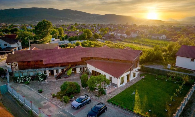 Alba Iulia House | Experience Pensiunea Ara: Family-Friendly Retreat Rated 9.6