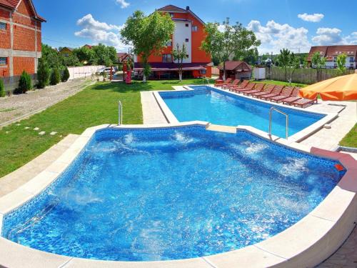 Baile Unu Mai House | Discover Pensiunea Casa Porojan: Oceanfront Family Retreat