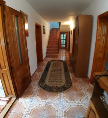 Vadu Izei House | Family-Friendly Pensiunea Covaciu with Kitchen Amenities