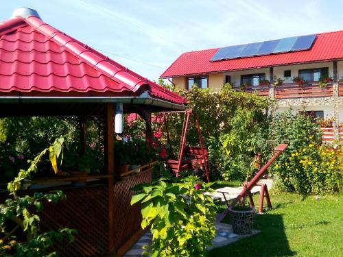 Horezu House | Family-Friendly Pensiunea Dana: Guest Rated 9/10
