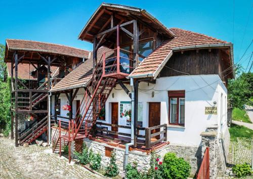 Sasca Montana House | Guest Rated 9.2: Family-Friendly Stay at Pensiunea DORA SASCA