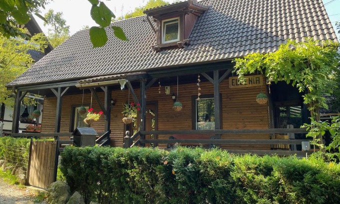 Bran House | Top-Rated Pensiunea Eugenia: Ideal for Families & Comfort