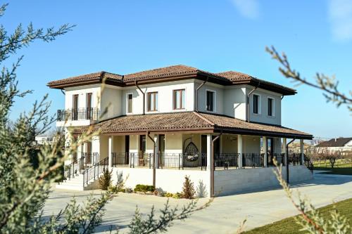 Cogealac House | Pensiunea Iarina