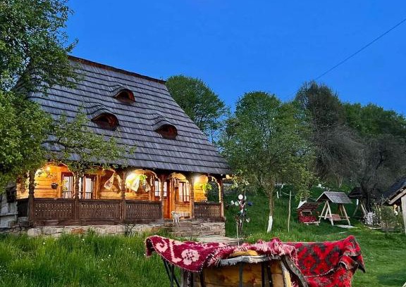Vadu Izei House | Pet-Friendly Stay at Pensiunea La Gorgan - Rated 9/10