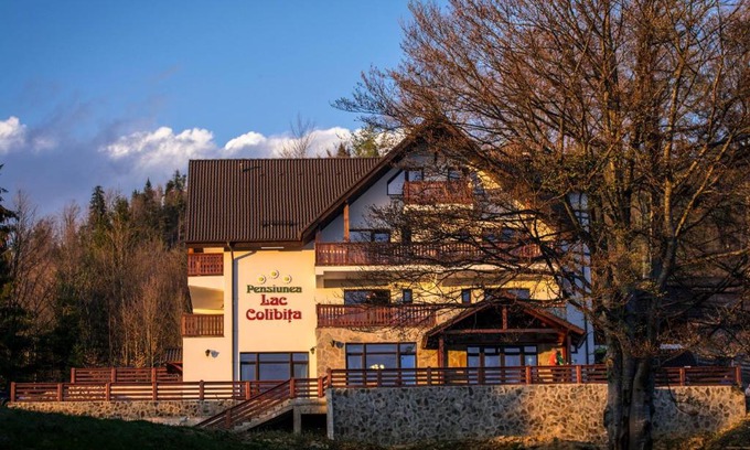 Bistrita Bargaului House | Seaside Retreat at Pensiunea Lac Colibita - Rated 9.4/10