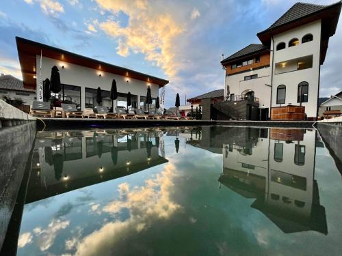 Viseu de Jos House | Experience Pensiunea Maramures: 4-Star Retreat with Spa