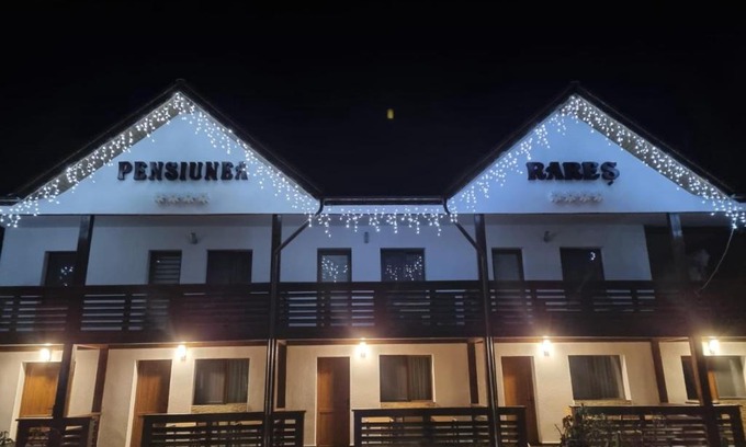 Balesti House | Guest Rated 10/10: Pensiunea Rares with Pool & Breakfast