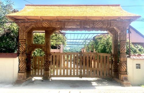 Sieu House | Guest Rated: Pensiunea Sasu with Breakfast & Family-Friendly Amenities