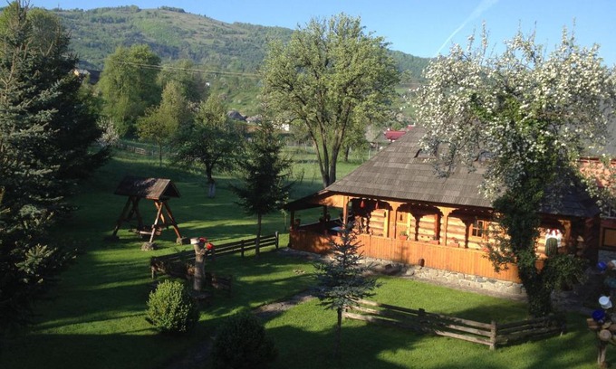 Salistea de Sus House | Unforgettable Stays at Pensiunea Turlas Maria - 10/10 Rated