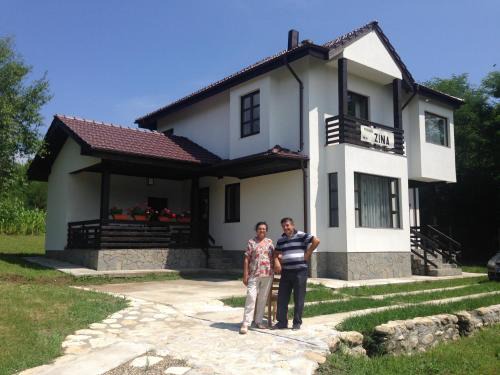 Izvoru Villa | Discover Pensiunea Zina: Pet-Friendly and Family Welcome!