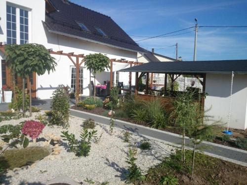 Korfantow House | Cozy Room 1 with Loft - Pet and Family Friendly Stay