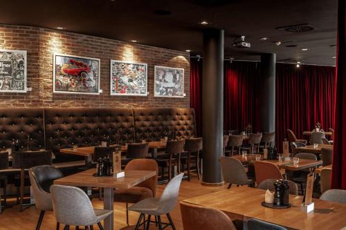 Bad Wilhelmshoehe Hotel | Discover pentahotel Kassel: A 4-Star Retreat with Pool & Dining