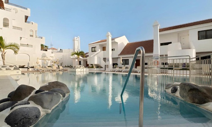 San Eugenio Apartment | Elegant Penthouse Luxe 501 with Sea View & Private Pool