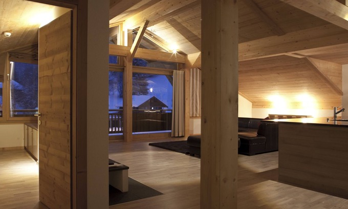 Morgins Apartment | Prime Penthouse in a Ski Resort with Spa & Hot Tub