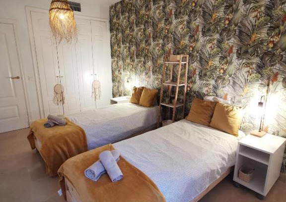 Castillo de Sabinillas Apartment | Oceanfront Penthouse for 6-8 Guests with Pool Access