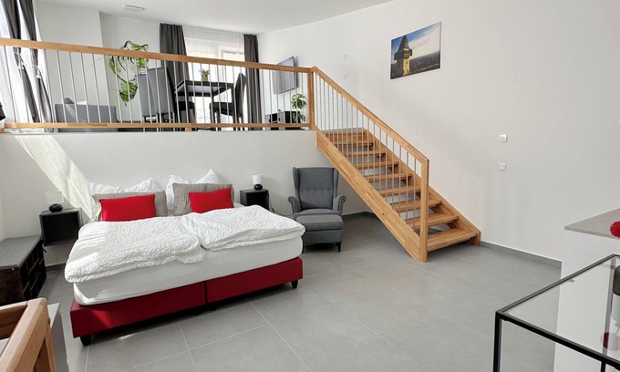 Sankt Leonhard Apartment | Penthouse 9 - Double Bed with Kitchen and Rooftop Terrace