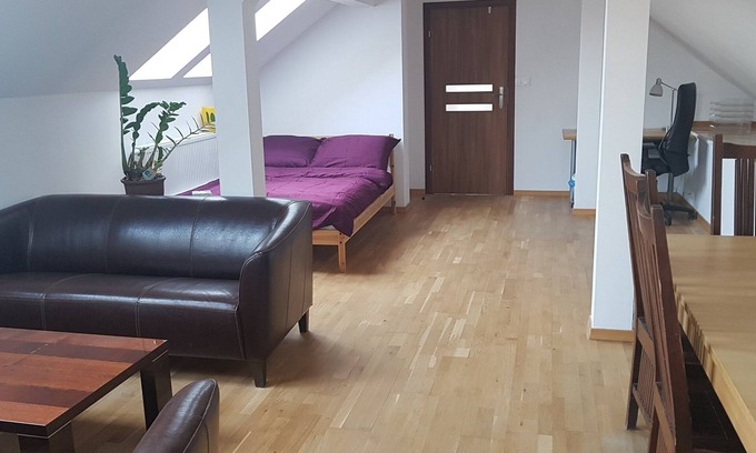 Wilanow Apartment | Elegant Penthouse Apartment Vogla Wilanów with Ocean View