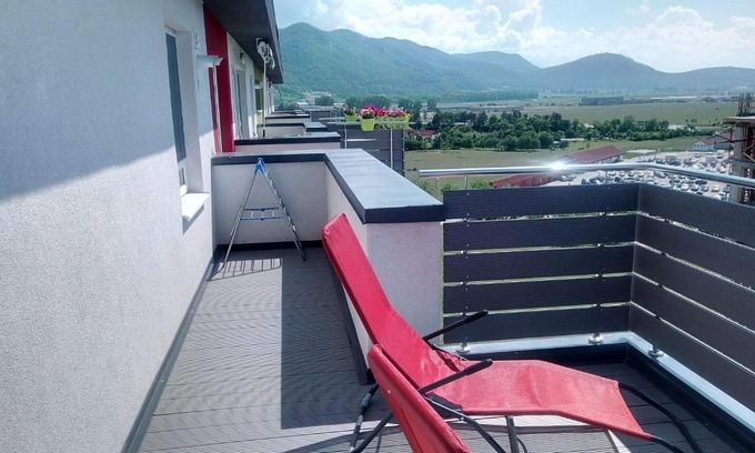 Brasov Apartment | Guest Rated: Penthouse Buenavista with Family-Friendly Amenities
