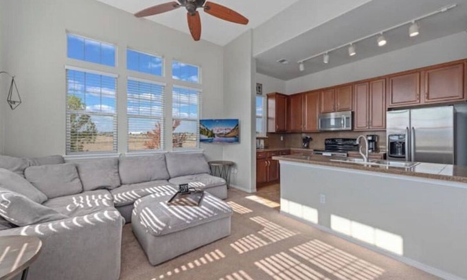 Meridian House | Elevated Comfort with Ocean View in Dove Valley