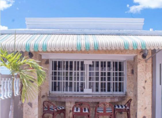 La Isabelita Apartment | Inviting Penthouse with Jacuzzi and Ocean View Retreat