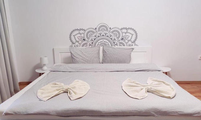 Tirgu Mures Apartment | Exceptional Penthouse Daniela - Family-Friendly Retreat