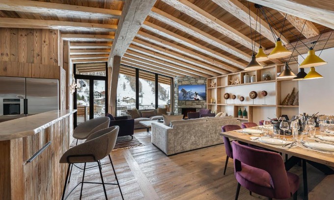 Val-d'Isere Apartment | Experience Penthouse Flèche at LES CHALETS COVAREL: 9.7/10