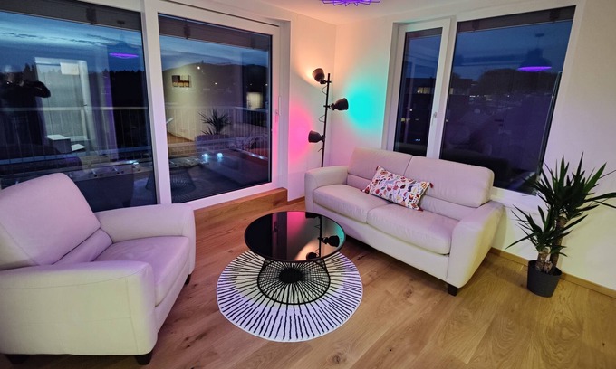 Laakirchen Apartment | Penthouse Flat Carolina in Salzburg city