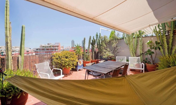 La Sagrera Apartment | Penthouse in Barcelona. Amazing Sunny Terrace