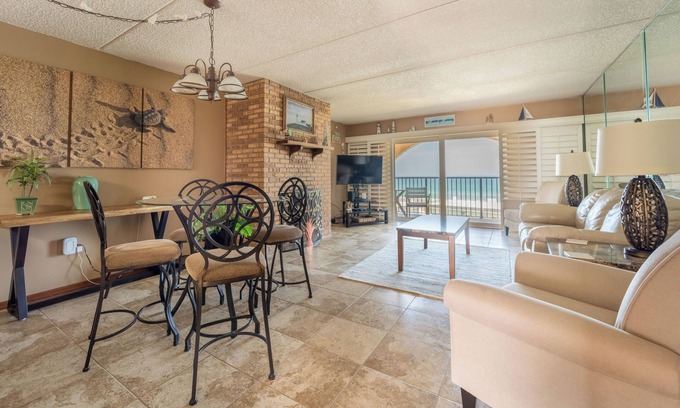 Ponce Inlet Condo | Inviting Penthouse in Ponce Inlet with Beach Views!