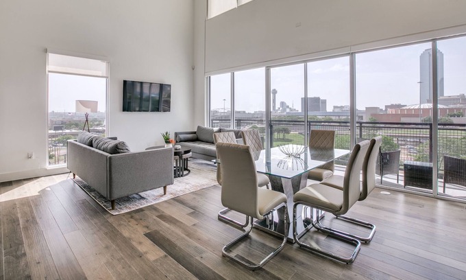 Cedars House | Penthouse in the City - Enjoy the View!