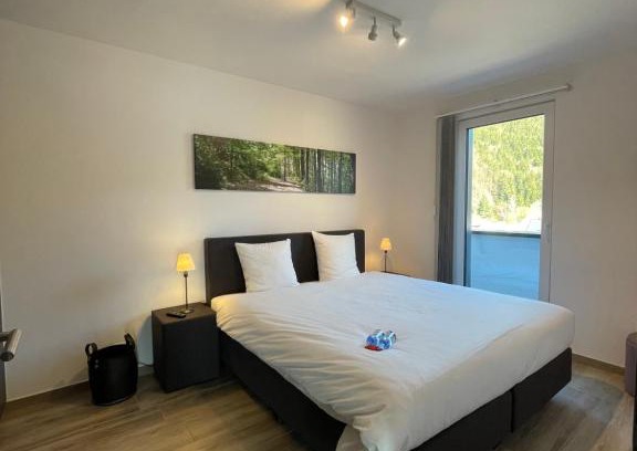 Malmedy House | Experience Penthouse Lebierre: 4-Star Retreat with Dining