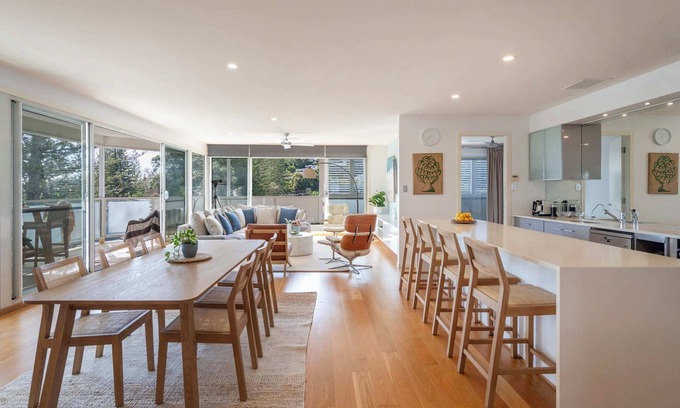 Yamba Apartment | Penthouse on the Ritz - Oceanstays