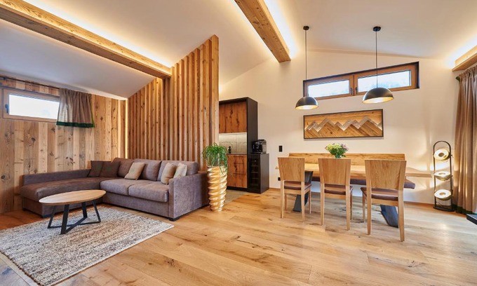 Taxenbach Apartment | Exclusive Penthouse Suite by Brugger - Guest Rated 10/10