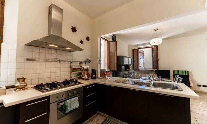 Volterra Apartment | Stylish Penthouse Terrace of the Tailors - Family Friendly Stay