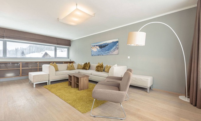 Radstadt Apartment | Stylish Penthouse with Pool and Ocean View Retreat
