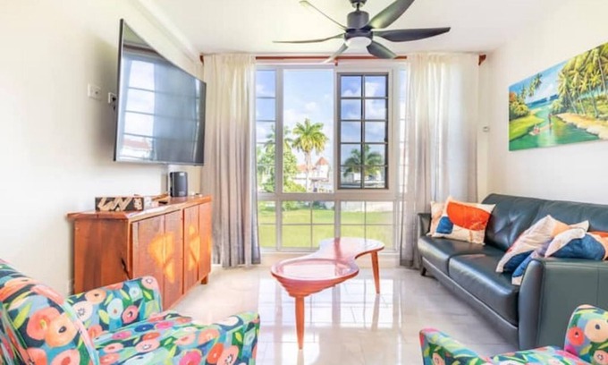 Montego Bay Condo | Beachfront Bliss on The Bay: Modern Penthouse with Pool