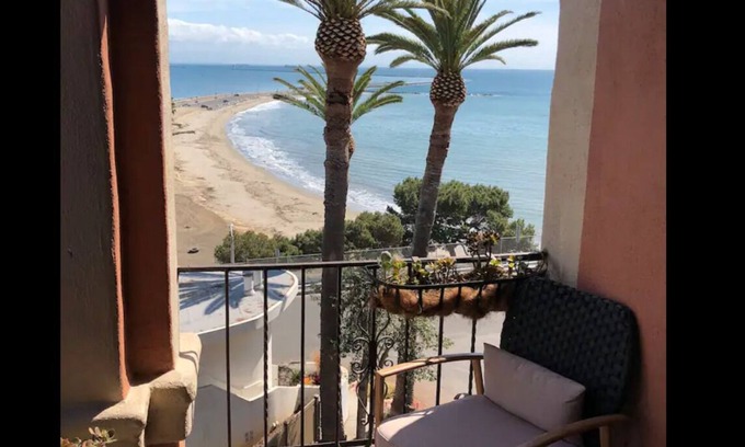Fort MacArthur Apartment | Beachside Retreat with Ocean Views and Pet-Friendly Amenities