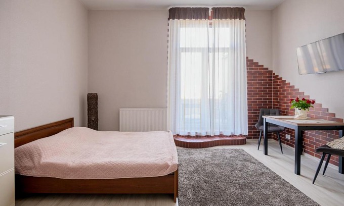 Kaliningrad Apartment | Top-Rated Penthouse on Olsztyńska for Your Perfect Stay