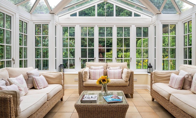 Llansanffraid Glan Conwy Cottage | Spacious Pentre Bach Cottage for Family Getaways