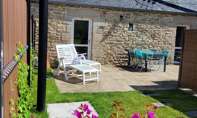 Combrit House | Beachside Retreat: Penty Breton with Ocean Views & Spa