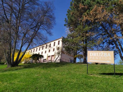 Bojnice House | Guest Favorite: Penzión DRUŽBA Bojnice with Great Amenities