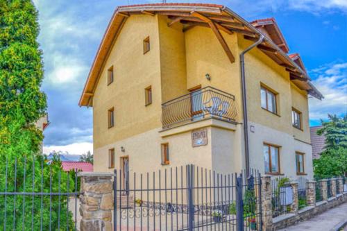 Kezmarok House | Family-Friendly Retreat at Penzión Gardoš - Rated 9.3/10