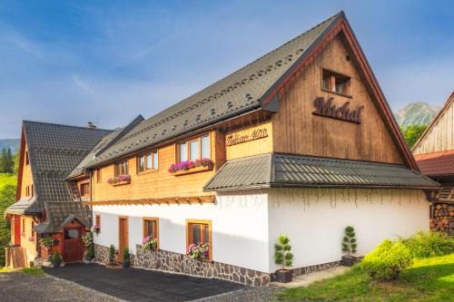 Zdiar House | Pet-Friendly Penzión Michal with Spa & Hot Tub Amenities