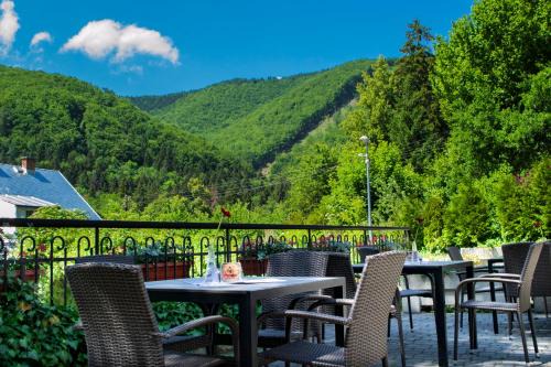 Rajecke Teplice House | Relax at Penzión Talisman with Spa & Family-Friendly Amenities