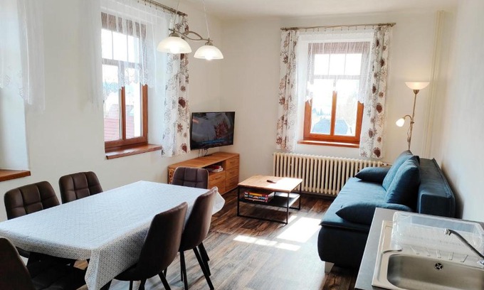 Horni Plana Apartment | Relaxing Stay at Penzion Šumava - Family-Friendly Amenities