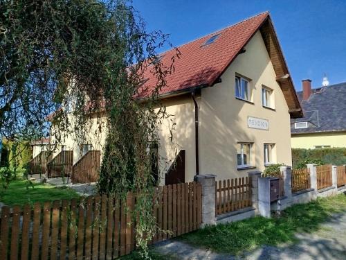Frantiskovy Lazne House | Discover Penzion Žírovice with Hot Tub & Kitchen Access