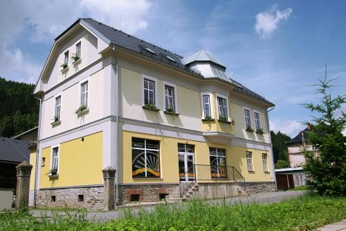 Hanusovice House | Experience Relaxation at Penzion a relax centrum Andělka