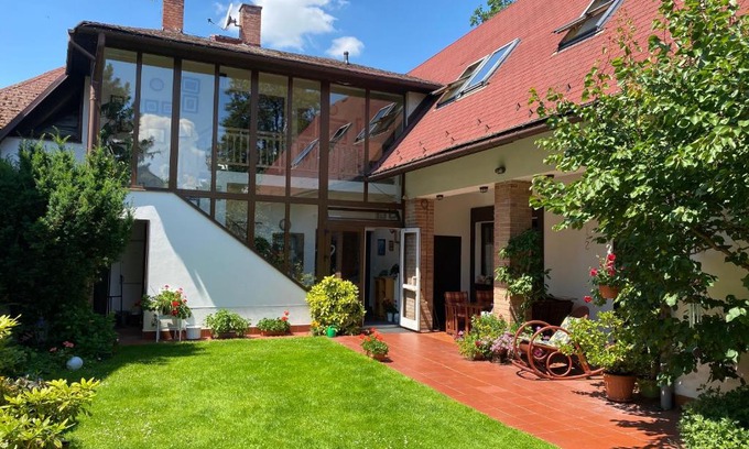 Zamberk House | Guest Rated 9/10 at Penzion Country Club with Breakfast